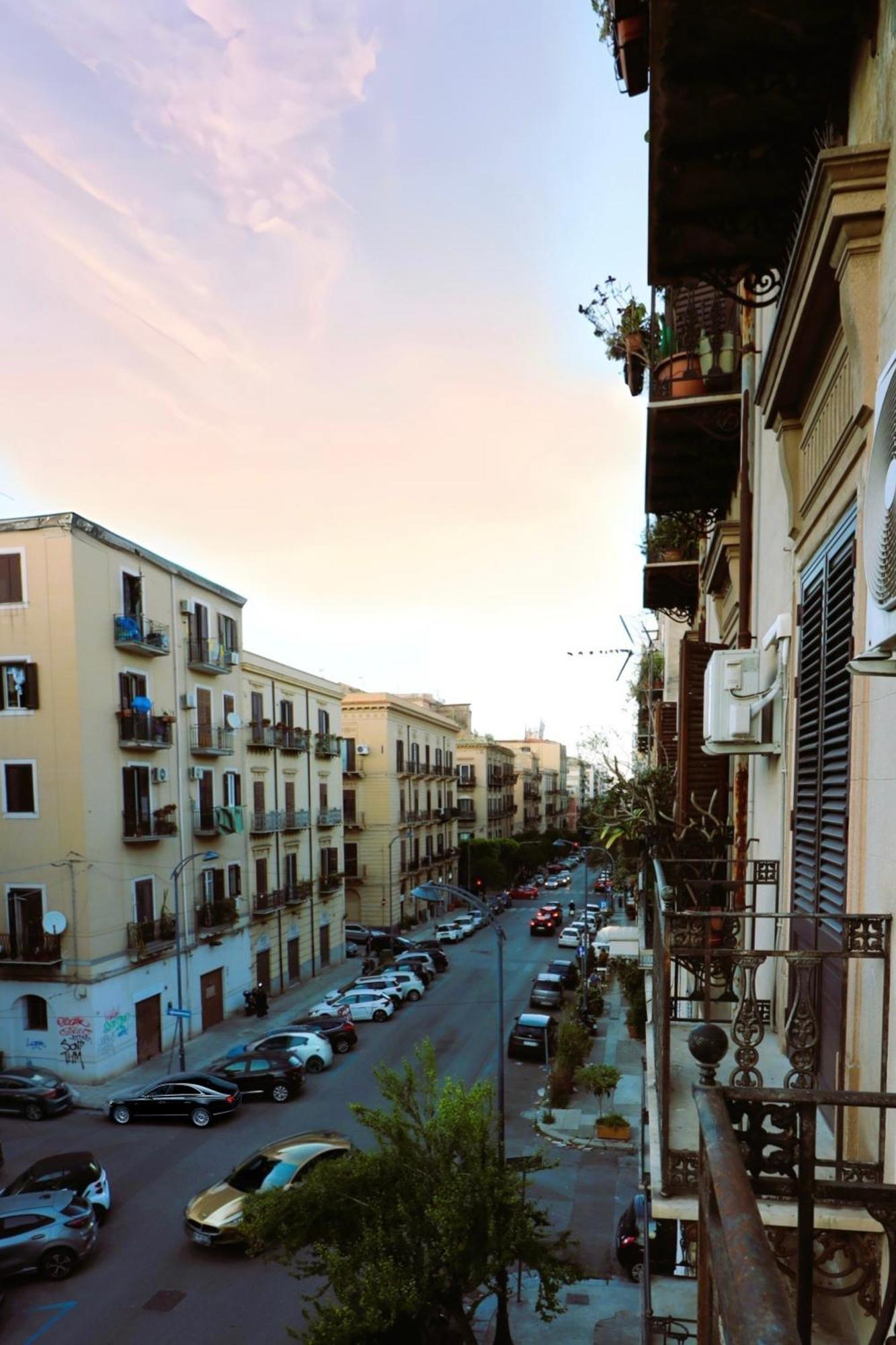 Area 52 Storia Ed Eleganza Vicino Ai Teatri Palermo Exteriör bild